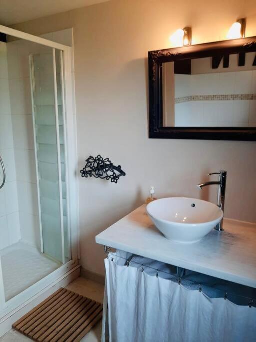 Maison Vendeenne A 5 Min Du Bord De Mer Saint-Hilaire-la-Forêt Eksteriør billede